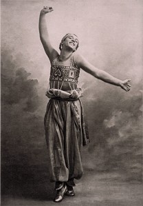 Nijinsky in Bakst-Kostüm